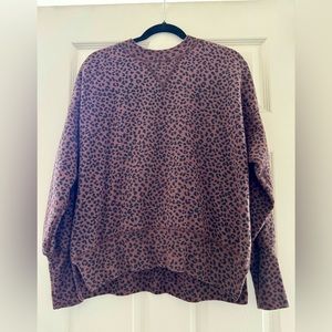 Abercrombie & Fitch Soft AF Leopard Crewneck Sweatshirt Size XS